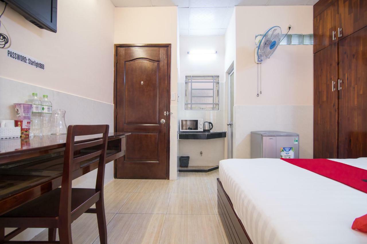 Reddoorz Near Khu Che Xuat Tan Thuan 2 Hotell Ho Chi Minh-byen Eksteriør bilde
